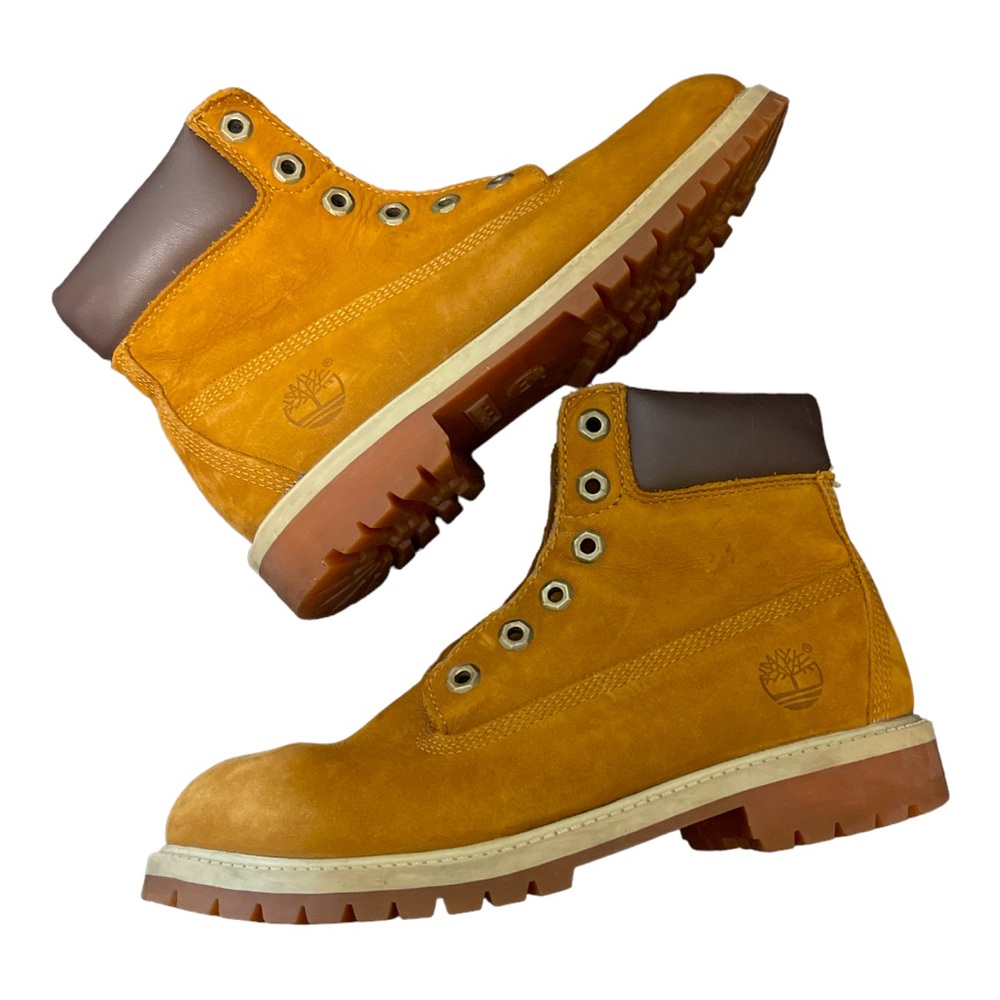 Timberland
Undefeated x Bape 6 Inch Boot